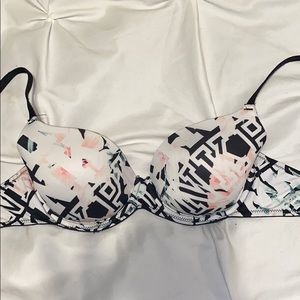 Wear everywhere lightly lined bra